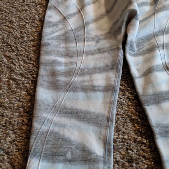 NEW! Wildfox tye dye leggings - Picture 4 of 7